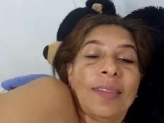 Live webcam model madelaysex on Soda Cams