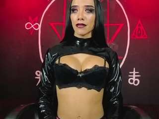 victoriavampire6... Live Webcam on CamSoda