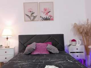 julietalombardi Live Webcam on CamSoda