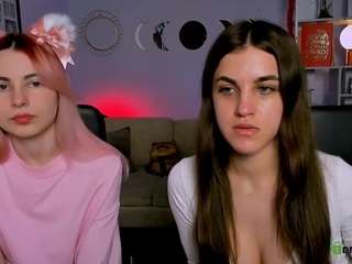 Live webcam model secret-kitti on Soda Cams