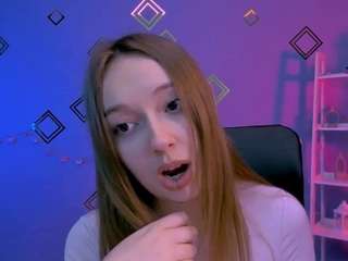 yuna-neon webcam