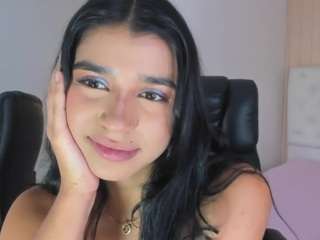 Este modelo está ao vivo agora. caliope777