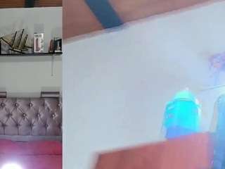 Este modelo está en vivo ahora. keilyfunny3