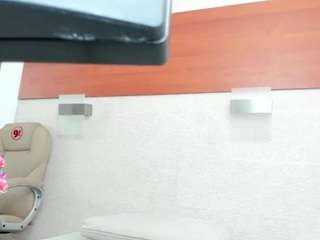 keylaa-nahir's CamSoda show and profile