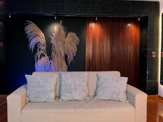 lea-rousse Sex Cam Show