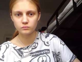Kira live cam preview
