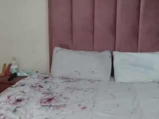 sweethotlips102 Live Webcam on CamSoda