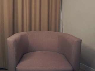 le modèle yelenakevin est en webcam porno dans un show sur le site camsoda, il possède les tags suivants: ahegao,spanking,pov,roleplay,sexy,shaved,shaved pussy,skinny,solo,spank,strip,ass,striptease,teacher,tease,teen 18,underwear,upskirt,yoga,young adult