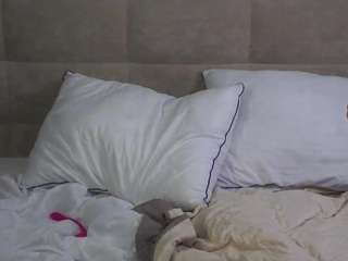 yelenakevin live webcam show