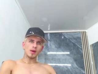 Dannthestiff's cam show statistics and live stream