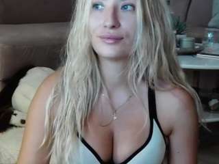 MeganBlaze live cam preview