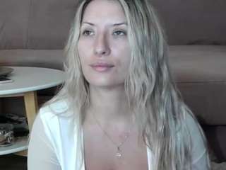 MeganBlaze live cam preview