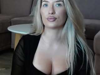 MeganBlaze live on CamSoda