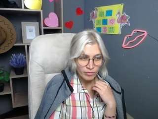le modèle rubydavis est en webcam porno dans un show sur le site camsoda, il possède les tags suivants: anal toys,smoking,ass to mouth,no smoking,public,pussy,sexy,shaved pussy,skinny,solo show,nature,spank,squirter,strip,striptease,tattoos,tittyfuck,twerk,nipple piercings,no drinking