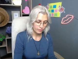 이 모델은 현재 라이브 중입니다. rubydavis