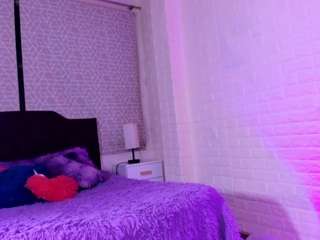 sara-love-1 webcam
