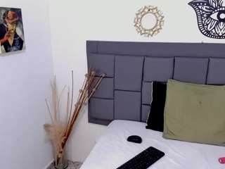 silvanadelatorree live webcam show