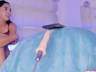 Amara-rosseee's live stream