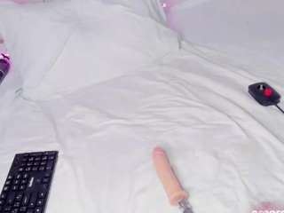 amara-rosseee's live room