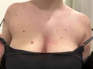Ce modèle est en direct maintenant. annemarieholderby