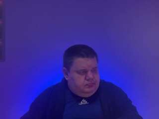 Chubbydick8's cam show statistics and live stream