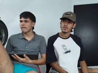 le modèle edwinboys est en webcam porno dans un show sur le site camsoda, il possède les tags suivants: american,dildo,sexting,orgasm,no smoking,no drinking,green eyes,gape,english,dominican,caucasian,anal toys,brutal,blowjob,black hair,big cock,big balls,average,atm,asshole