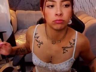 laura-b webcam