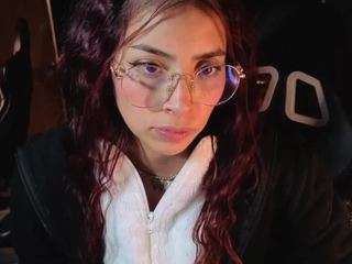 laura-b