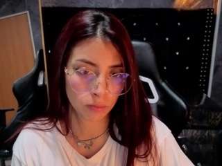 Este modelo está en vivo ahora. laura-b