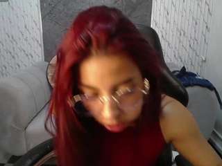 laura-b Live Webcam on CamSoda