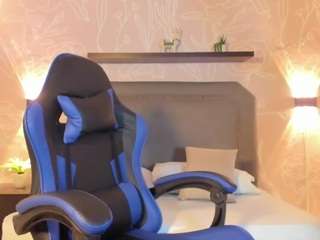 Live webcam model lunna-celeste on Soda Cams