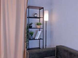LyriaVespera live webcam show