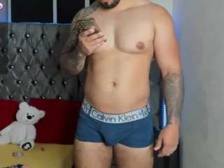 marllon123strong Sex Cam Show
