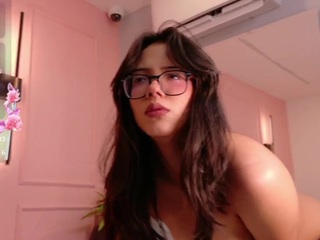 Mia Colllins
