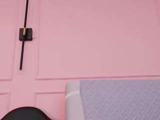 mia-colllins live webcam show
