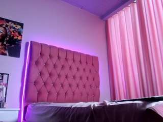 Tulipxo live webcam show