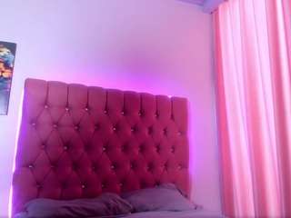 Tulipxo live webcam show