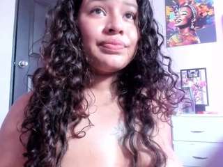 Tulipxo live webcam show