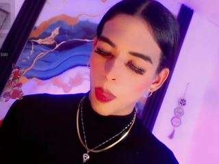 Este modelo está ao vivo agora. valeria-val
