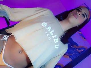 valeria-val Sex Cam Show