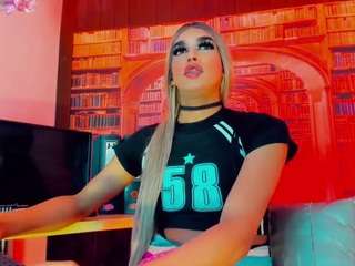 amanda-cax