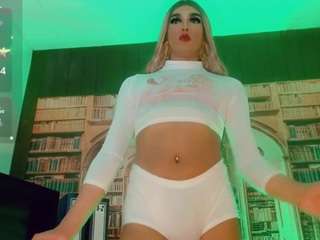 amanda-cax