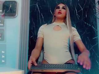 amanda-cax
