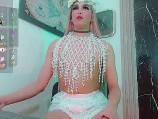 amanda-cax