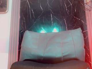 amanda-cax