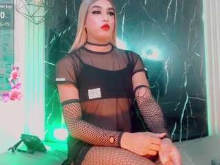 amanda-cax