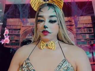 amanda-cax