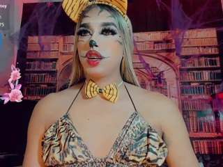 amanda-cax