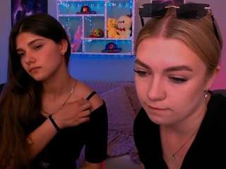 Live cam show with amelaya