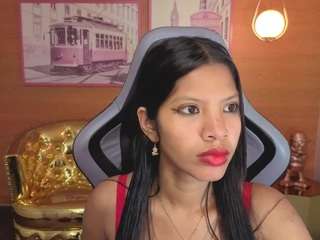 emily-smith-t live webcam show